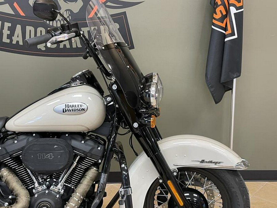 2022 Harley-Davidson® FLHCS - Heritage Classic 114