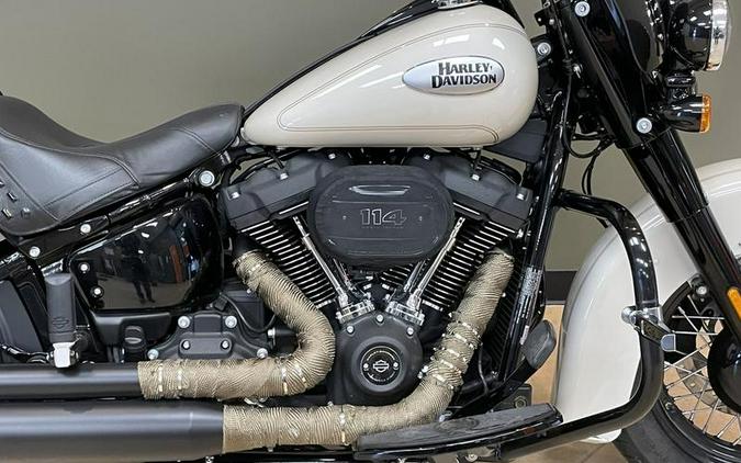 2022 Harley-Davidson® FLHCS - Heritage Classic 114