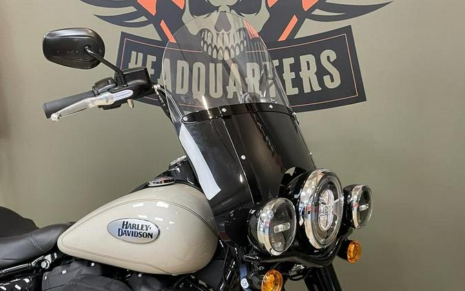 2022 Harley-Davidson® FLHCS - Heritage Classic 114