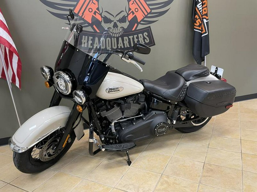 2022 Harley-Davidson® FLHCS - Heritage Classic 114