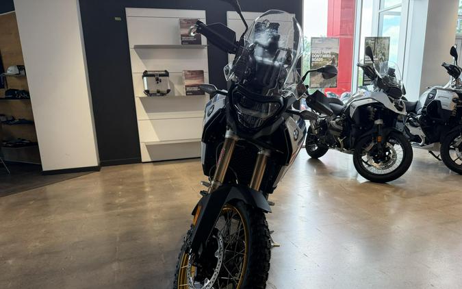2026 F 900 GS