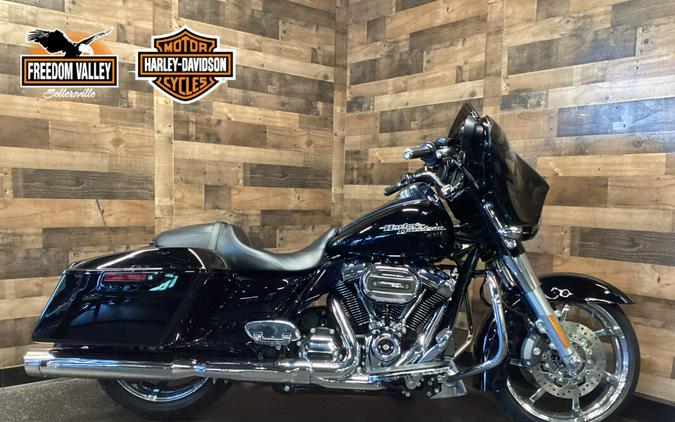 2017 Harley-Davidson® Street Glide® Special Black
