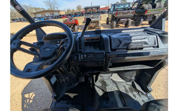 2023 Can-Am DEFENDER XT HD10