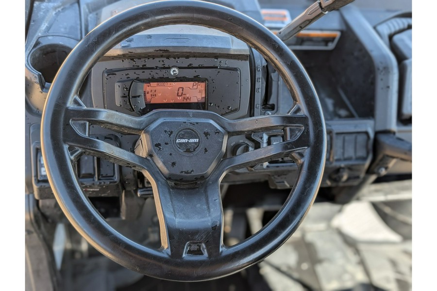 2023 Can-Am DEFENDER XT HD10