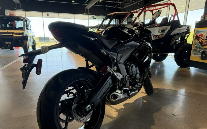 2026 Triumph Daytona 660 Sapphire Black