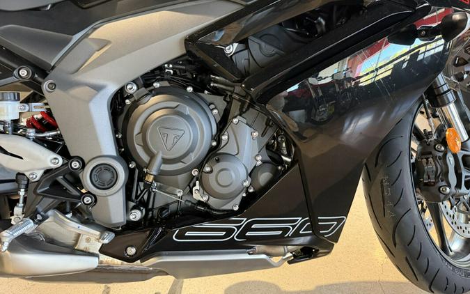 2026 Triumph Daytona 660 Sapphire Black