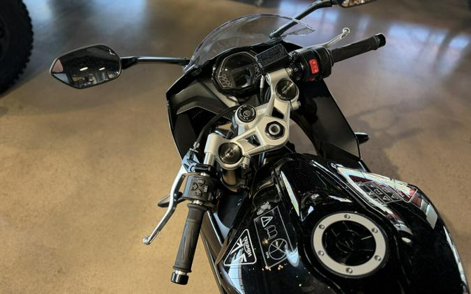 2026 Triumph Daytona 660 Sapphire Black