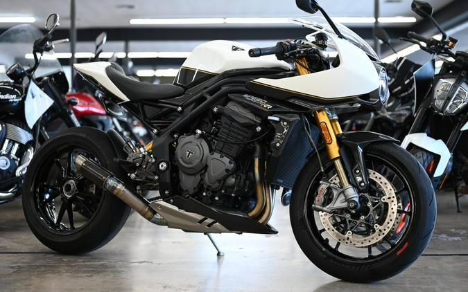 2022 Triumph Speed Triple 1200 RR