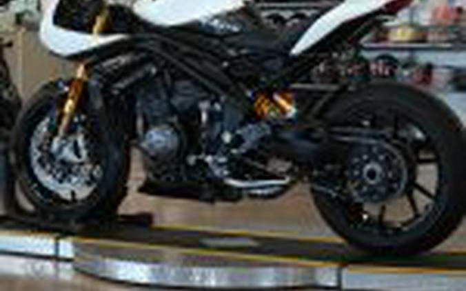 2022 Triumph Speed Triple 1200 RR