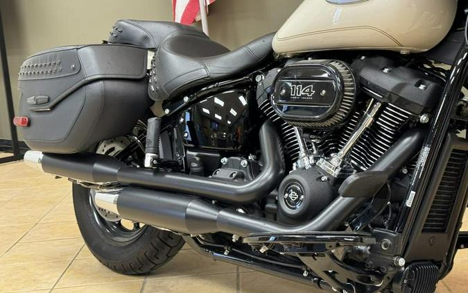 2022 Harley-Davidson® FLHCS - Heritage Classic 114