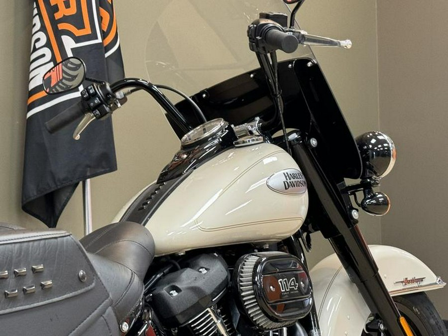 2022 Harley-Davidson® FLHCS - Heritage Classic 114