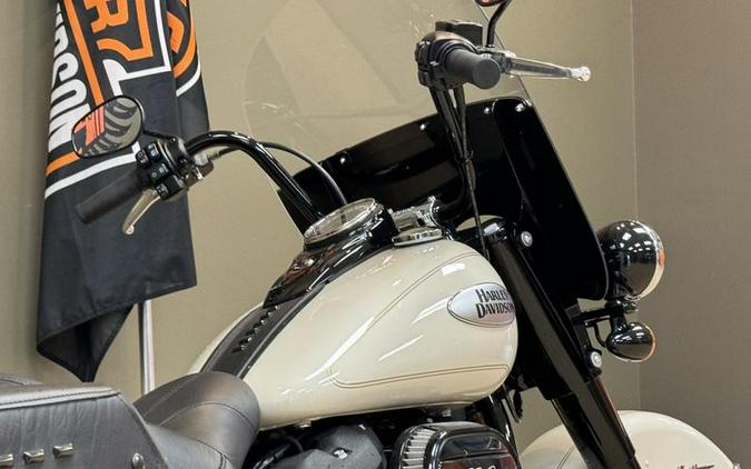 2022 Harley-Davidson® FLHCS - Heritage Classic 114