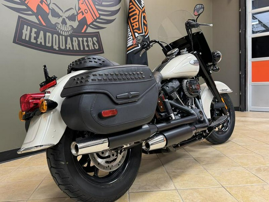 2022 Harley-Davidson® FLHCS - Heritage Classic 114