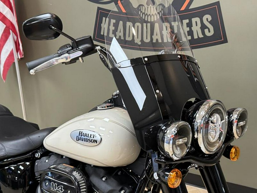 2022 Harley-Davidson® FLHCS - Heritage Classic 114