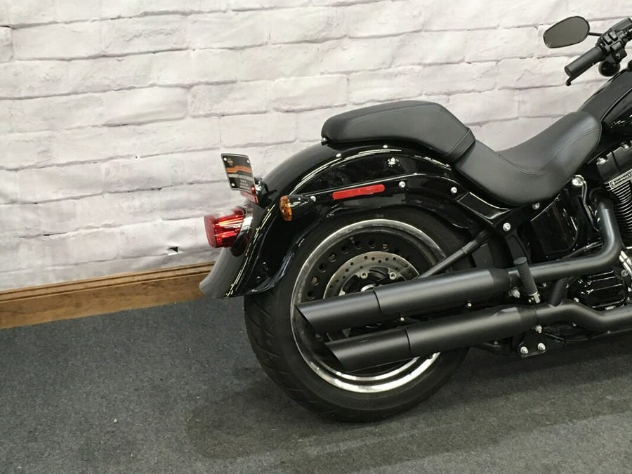 2016 Harley-Davidson Fat Boy Special Black FLSTFBS