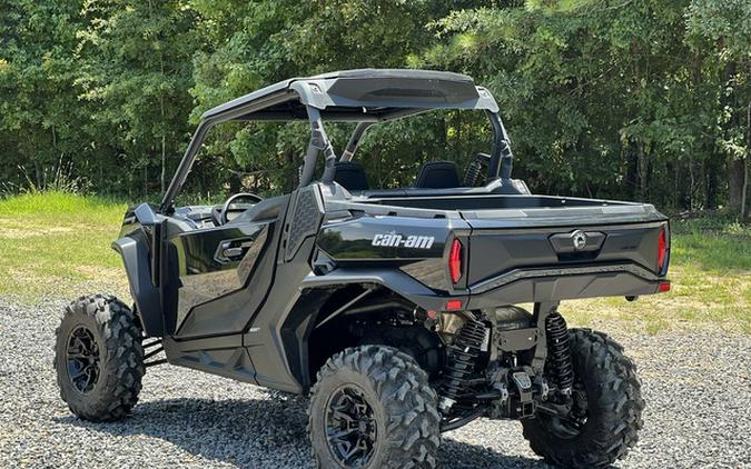 2025 Can-Am Commander XT 700