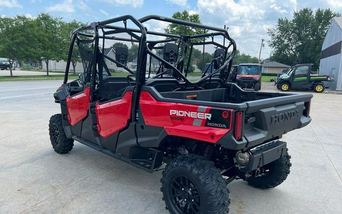 2025 Honda Pioneer 1000-6 Deluxe Crew