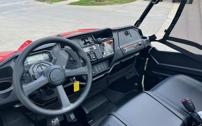 2025 Honda Pioneer 1000-6 Deluxe Crew