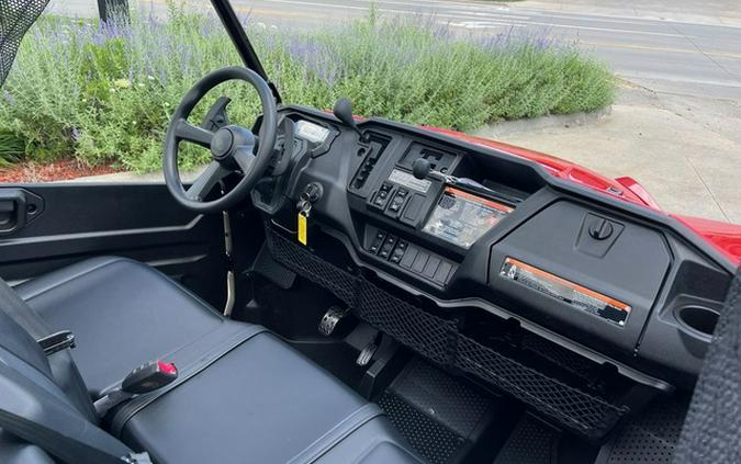 2025 Honda Pioneer 1000-6 Deluxe Crew