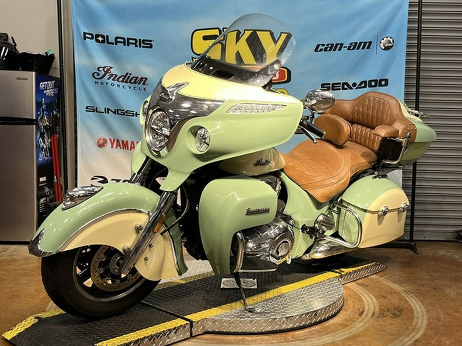 2017 Indian Roadmaster Classic Willow Green Over Ivory Cream