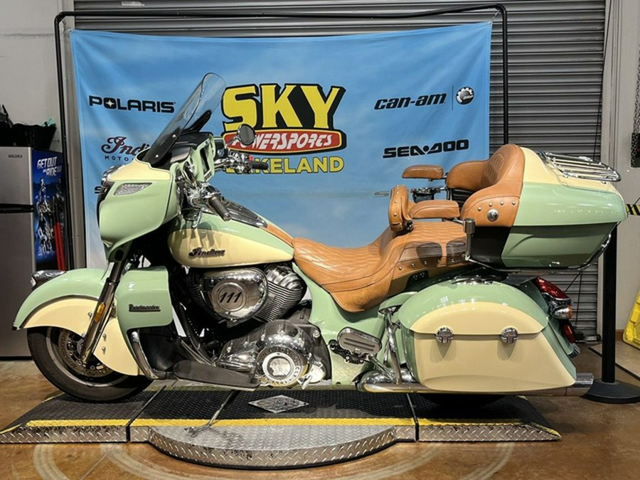 2017 Indian Roadmaster Classic Willow Green Over Ivory Cream