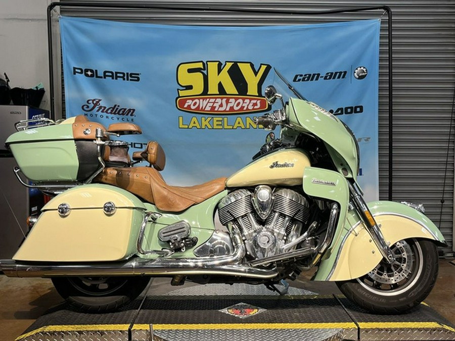 2017 Indian Roadmaster Classic Willow Green Over Ivory Cream