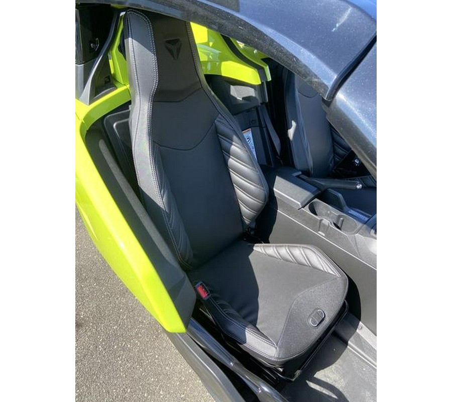 2023 Polaris Slingshot® Slingshot® SL Neon Lime (Manual)