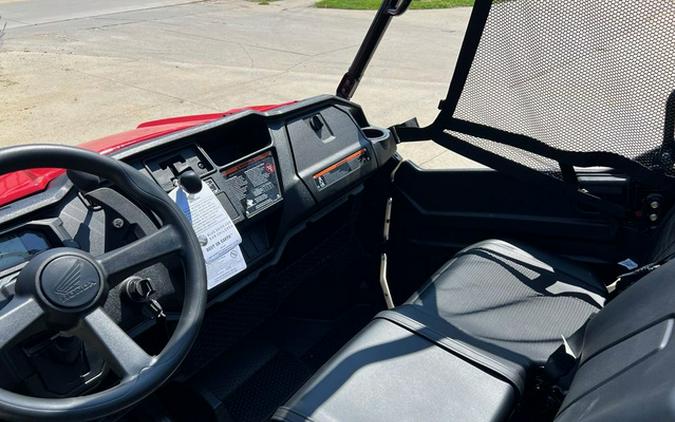 2025 Honda Pioneer 1000-6 Deluxe Crew