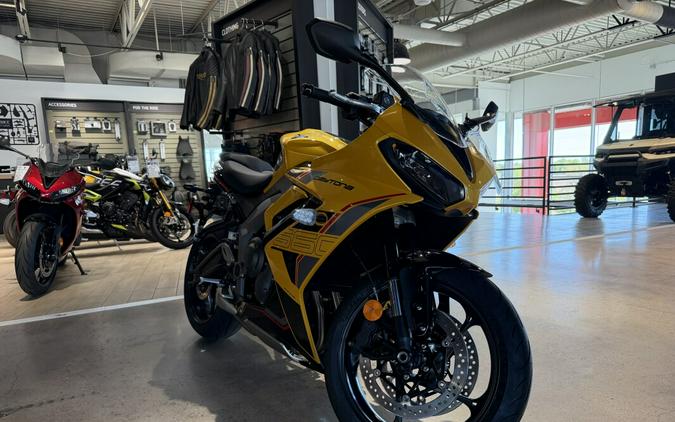 2026 Triumph Daytona 660 Cosmic Yellow
