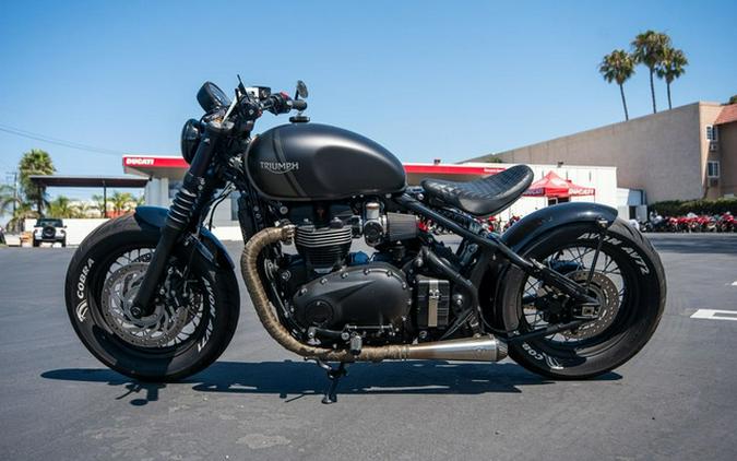 2023 Triumph Bonneville Bobber Matte Storm Grey/Matte Ironstone