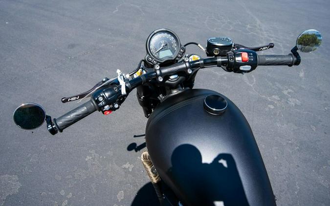 2023 Triumph Bonneville Bobber Matte Storm Grey/Matte Ironstone