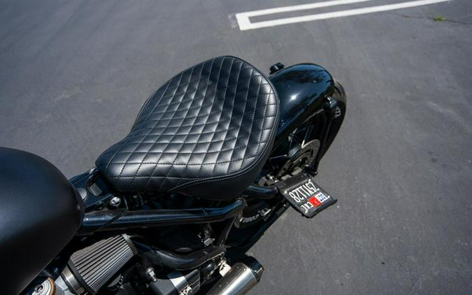 2023 Triumph Bonneville Bobber Matte Storm Grey/Matte Ironstone