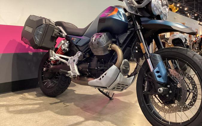2027 MOTO GUZZI V 85 Tt Travel