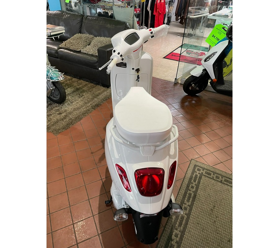 2023 VESPA Sprint 150 JUSTIN BIEBER X