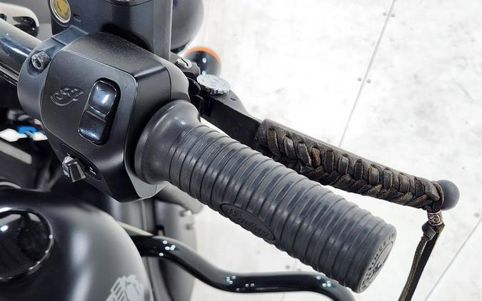 2019 Indian Motorcycle® Chief Dark Horse® Thunder Black Smoke