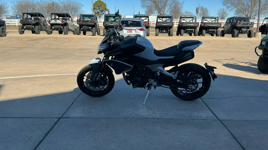 2026 CFMOTO NK 800