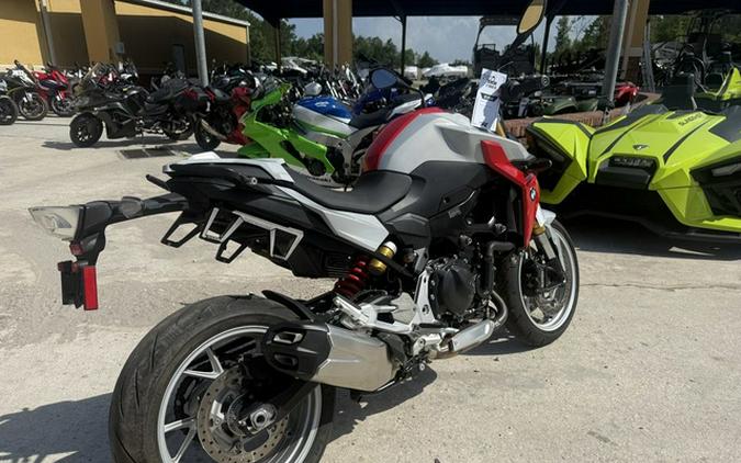 2021 BMW F 900 R Hockenheim Silver Metallic / Racing Red