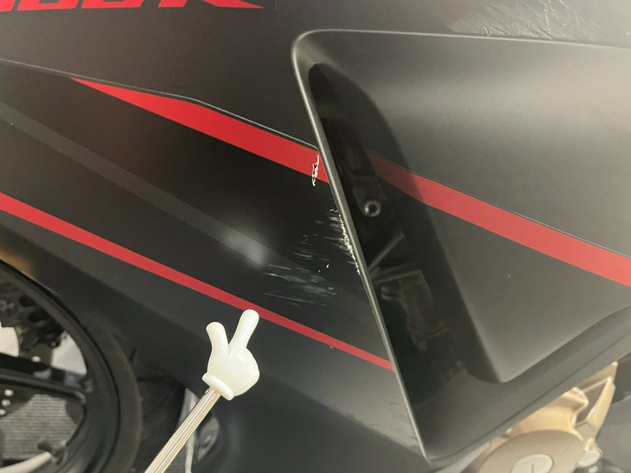 2018 Honda CBR300R