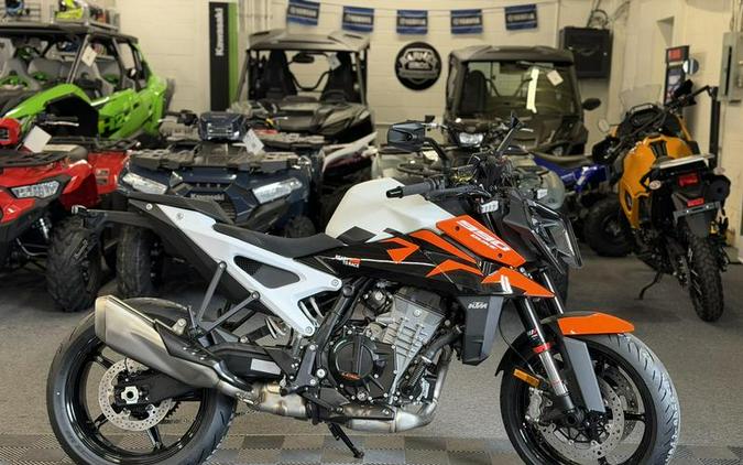 2027 KTM 990 Duke