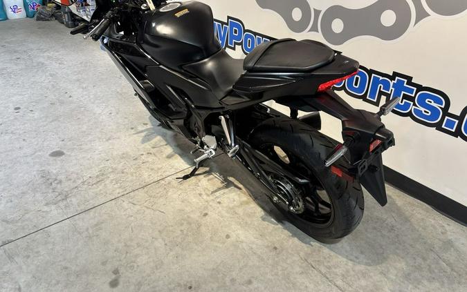 2025 Yamaha YZF-R3