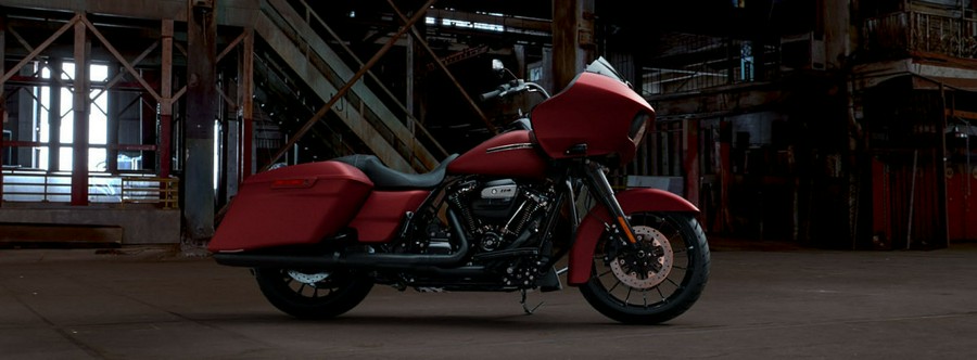 Wicked Red Denim 2019 Harley-Davidson® Road Glide® Special FLTRXS