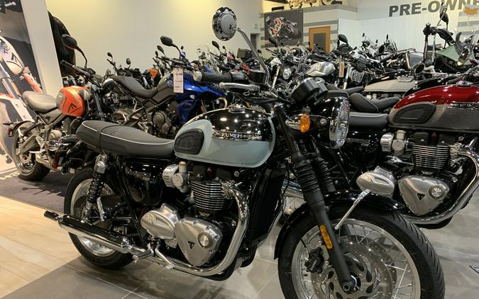 2023 Triumph Bonneville T120 Review [The Spirit of ’59 Continues]