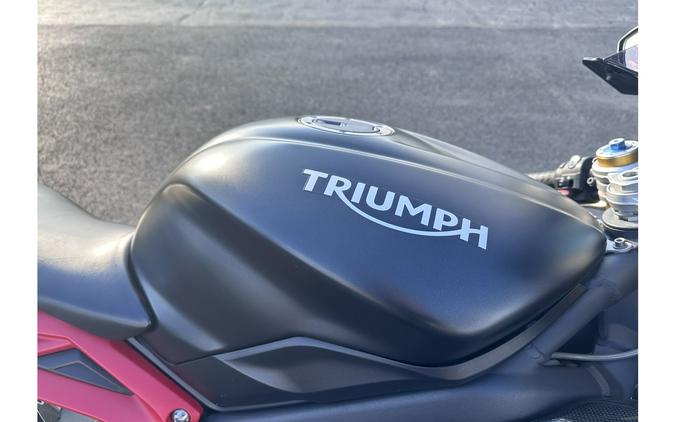 2017 Triumph Daytona 675 R