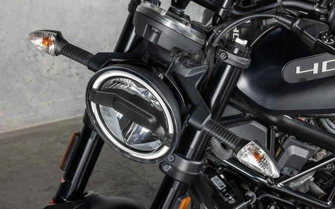 2022 Husqvarna SVARTPILEN 401