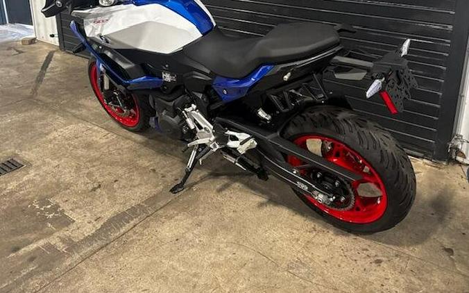 2025 BMW F 900 XR