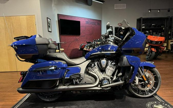 2024 Indian Motorcycle® Pursuit® Dark Horse® with PowerBand Audio Package Springfield Blue