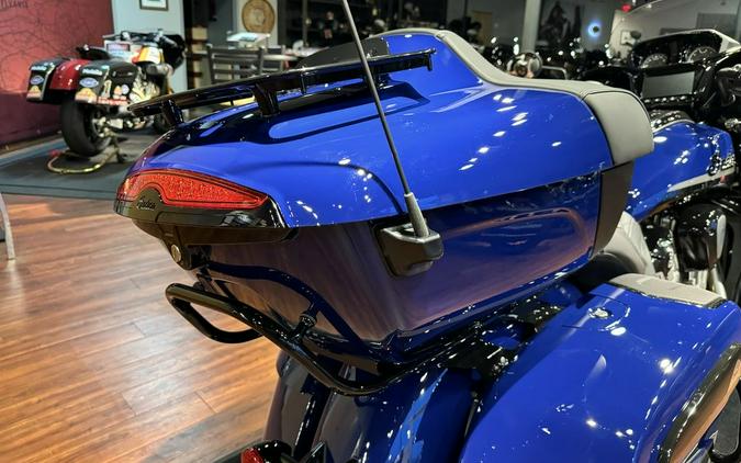 2024 Indian Motorcycle® Pursuit® Dark Horse® with PowerBand Audio Package Springfield Blue