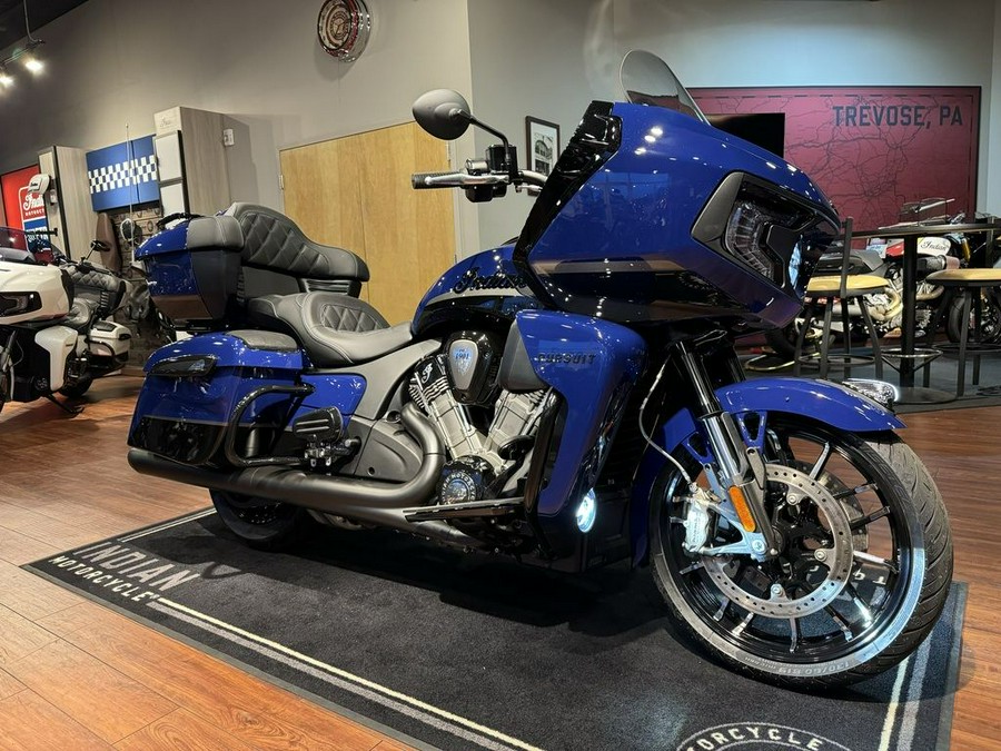 2024 Indian Motorcycle® Pursuit® Dark Horse® with PowerBand Audio Package Springfield Blue