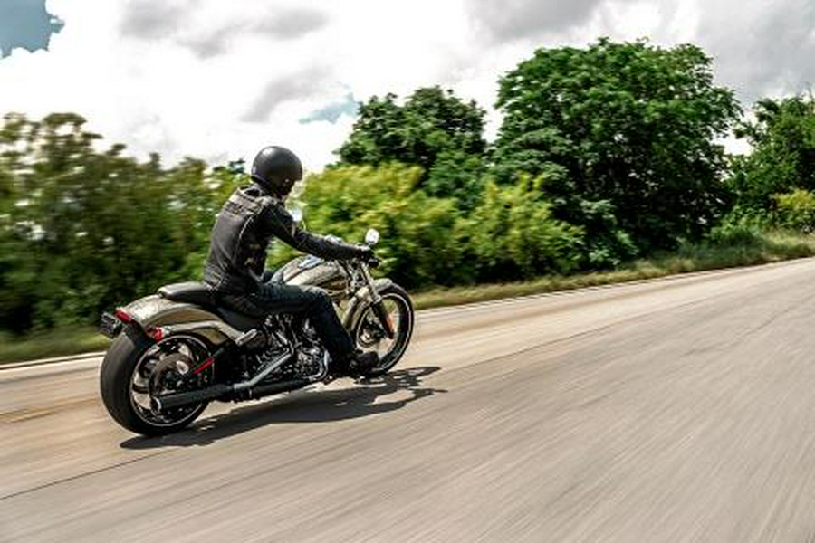 2016 Harley-Davidson Breakout®