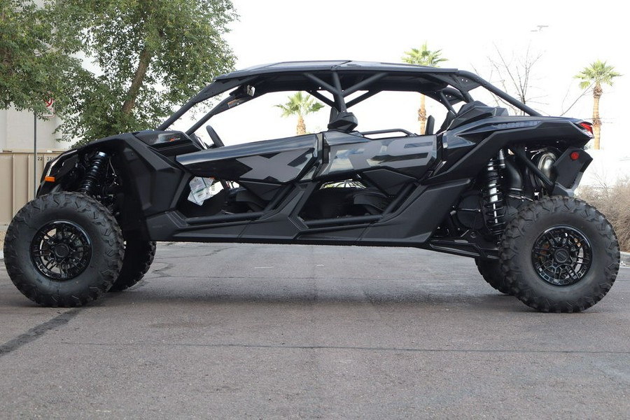 2026 Can-Am® Maverick X3 Max X RS Turbo RR Triple Black_7.6 in.